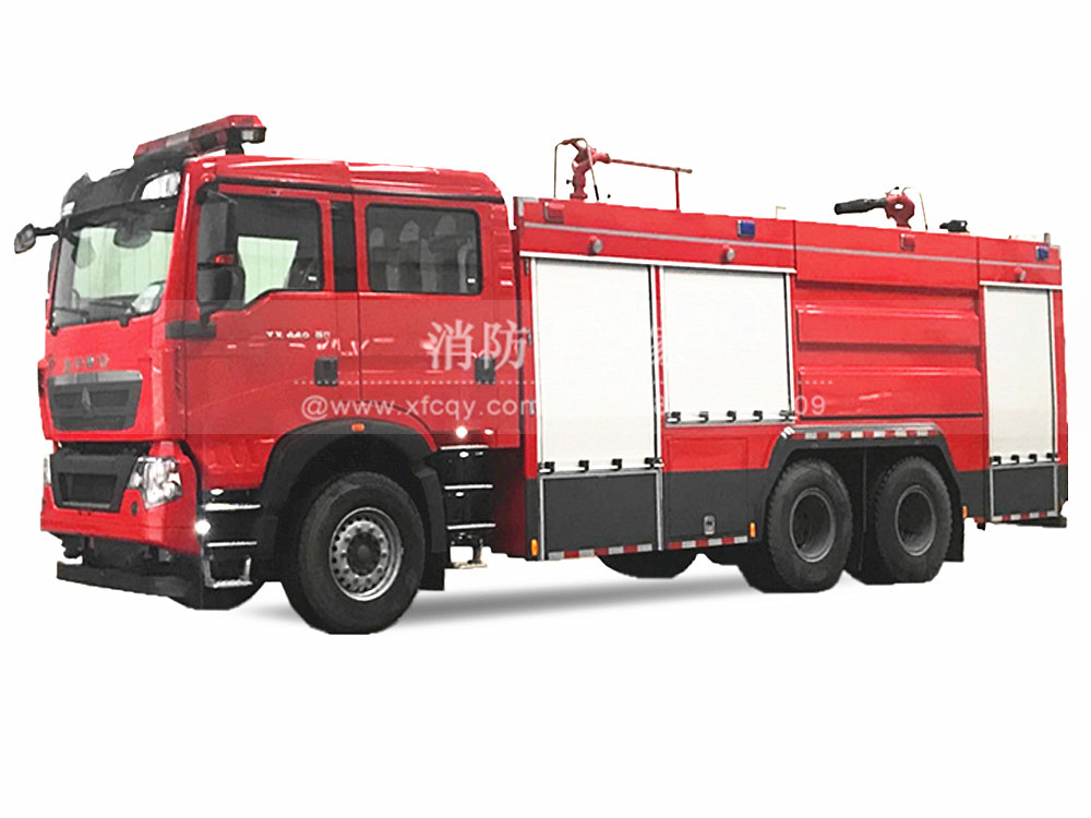 重汽国六10吨干粉泡沫水联用消防车