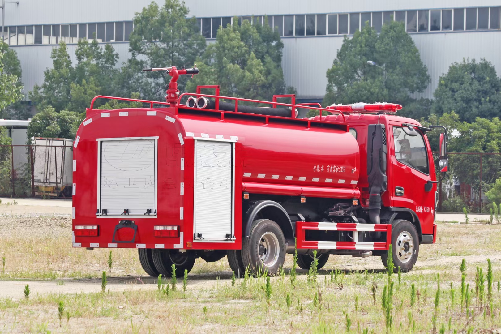 东风多利卡4.5吨消防洒水车